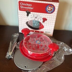 Brand New Chicken Shredder Twister Tool Pulled Pork Meat Non-Slip Mat & Tongs
